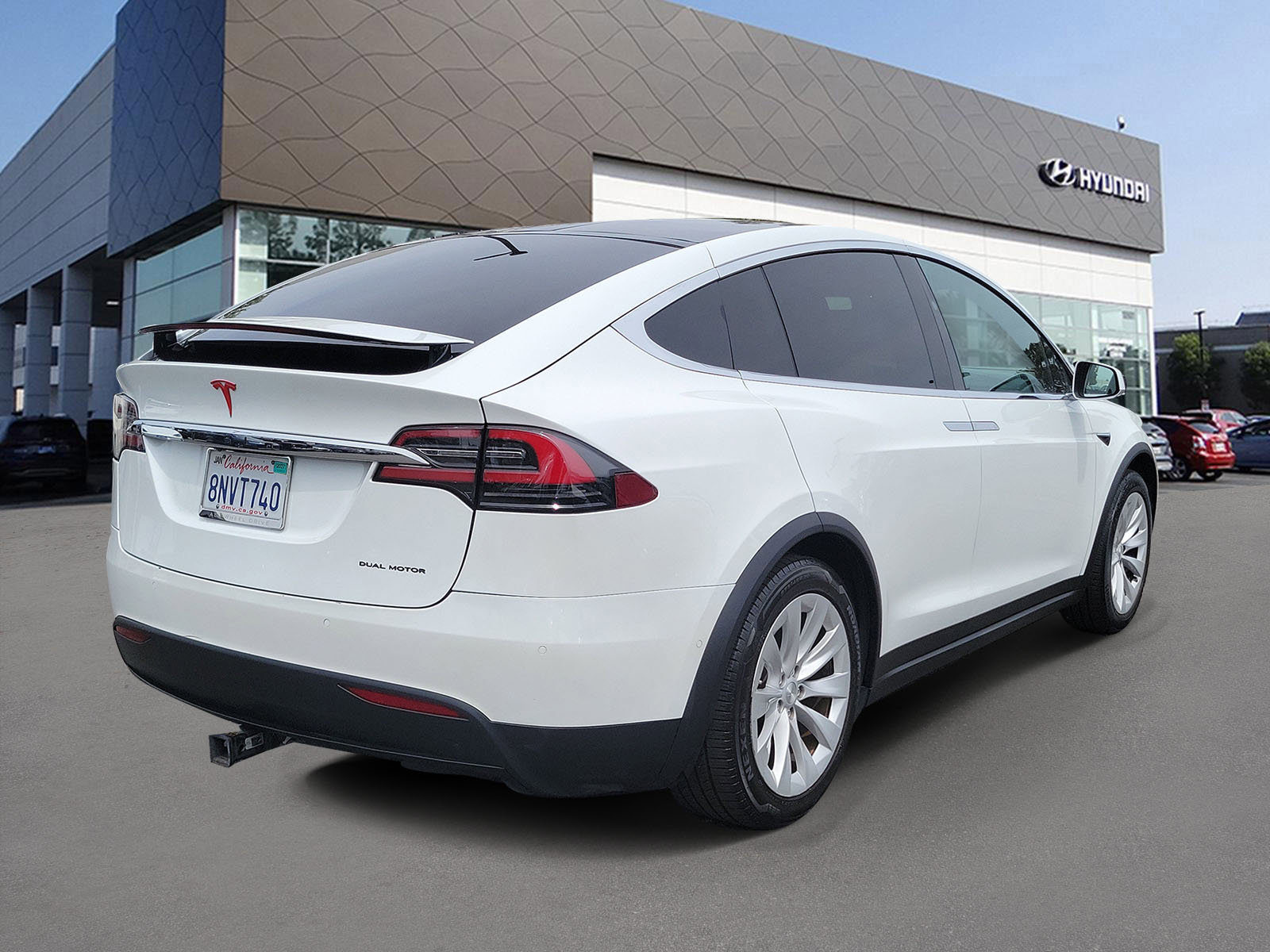 Used 2020 Tesla Model X image 2