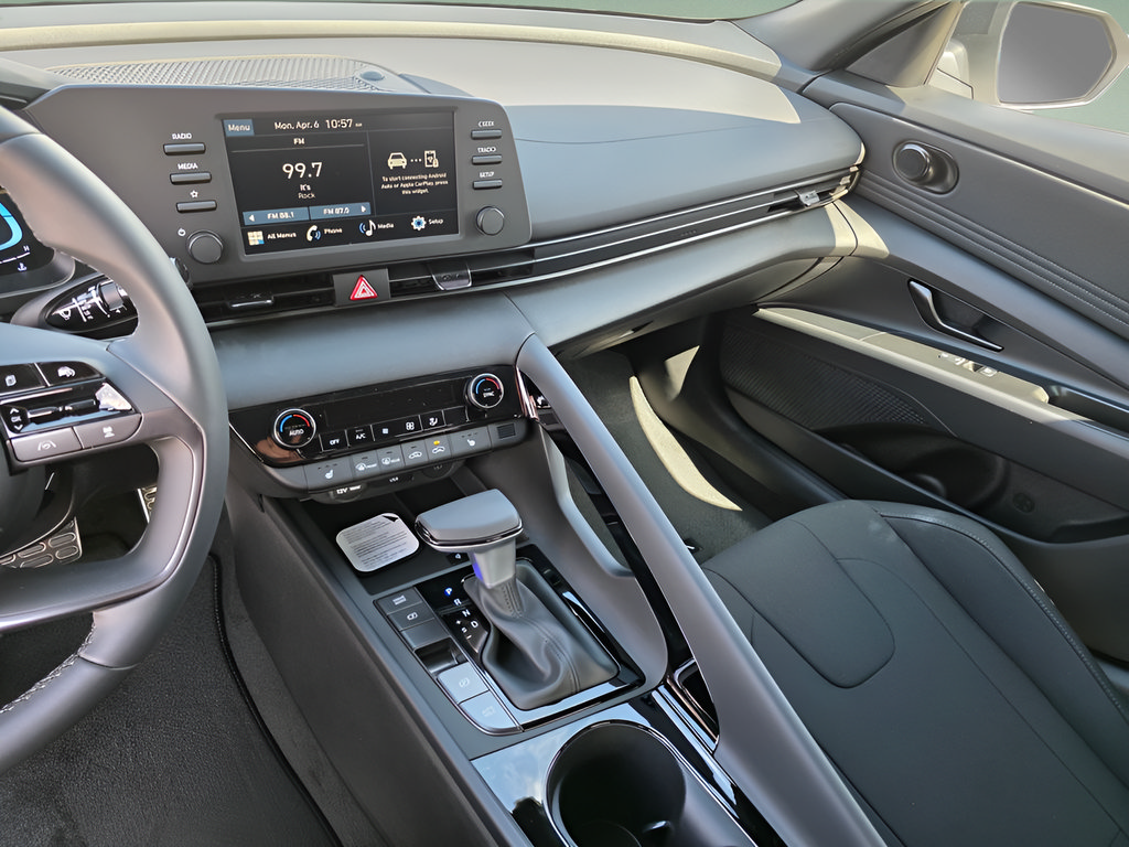 New 2026 Hyundai Elantra SEL Sport Premium FWD image 17
