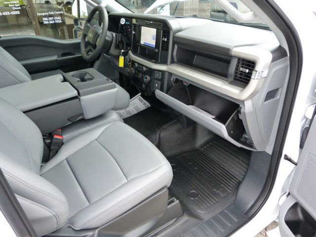 Used 2025 Ford F250 XL w/ XL Driver Assist Package image 17