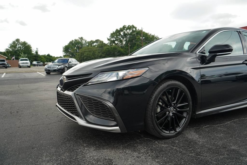 Used 2021 Toyota Camry XSE FWD image 17