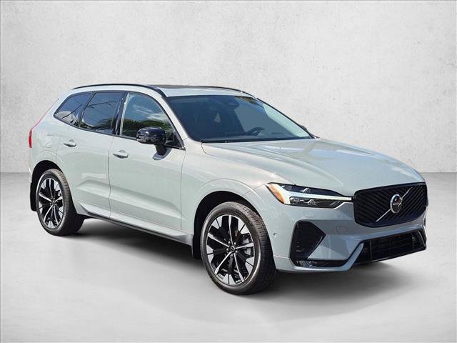 Used 2026 Volvo XC60 B5 Plus w/ Climate Package AWD/4WD image 3