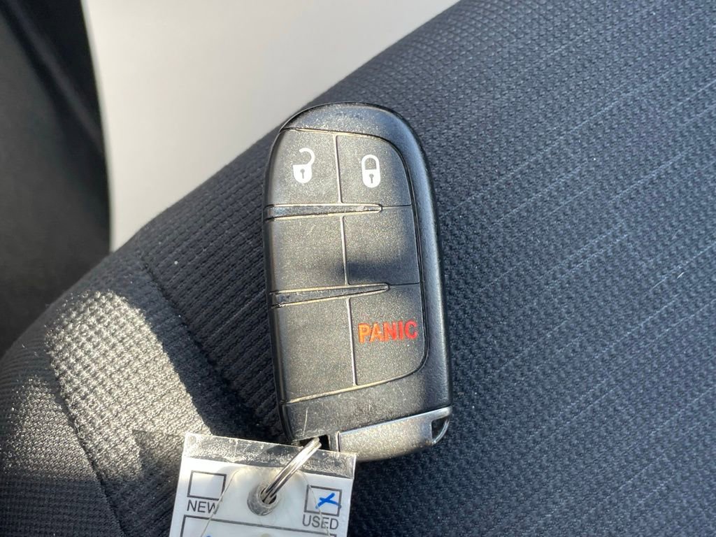 Used 2015 Jeep Grand Cherokee Laredo w/ Quick Order Package 23E image 30