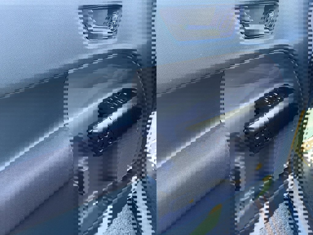 Used 2022 Ford Maverick XL w/ Equipment Group 100A Standard image 6