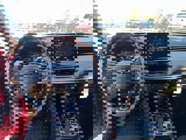 New 2024 Jeep Compass Sport image 23