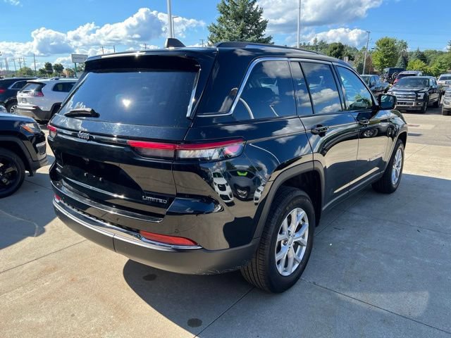 Certified 2023 Jeep Grand Cherokee Limited AWD/4WD image 6