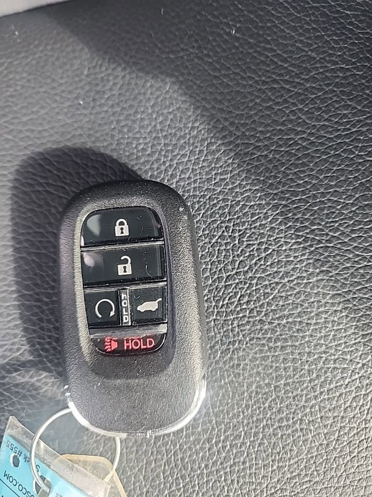 Used 2025 Honda Pilot EX-L image 33
