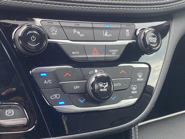 New 2026 Chrysler Pacifica Limited w/ S Appearance Package image 24