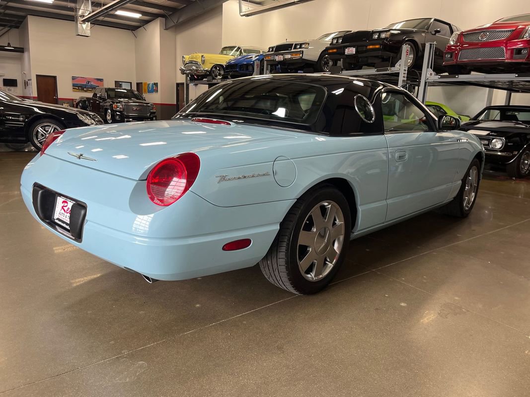 Used 2003 Ford Thunderbird image 66