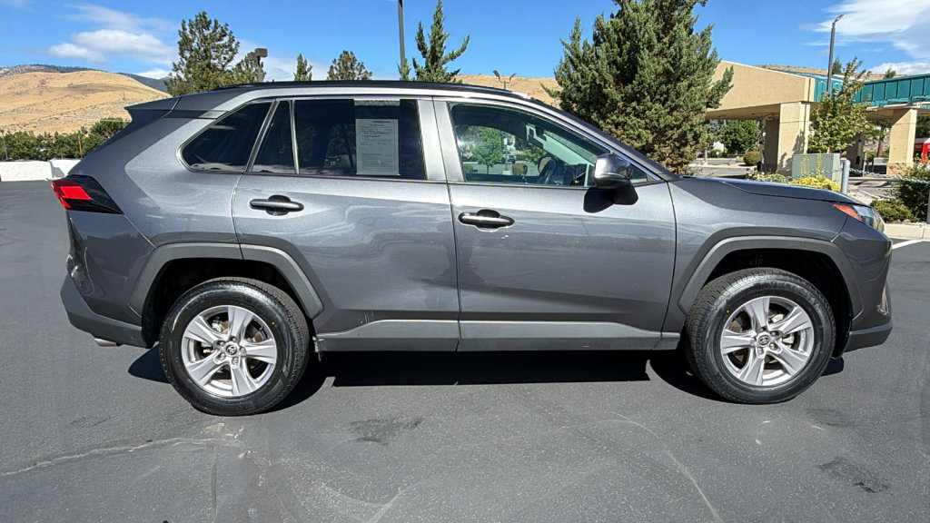 Certified 2025 Toyota RAV4 XLE AWD/4WD video 2