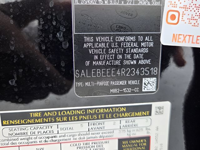 Used 2024 Land Rover Defender 110 V8 AWD/4WD image 32