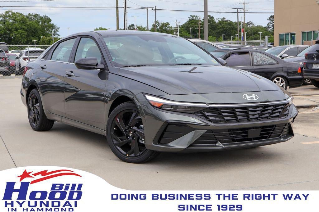 New 2026 Hyundai Elantra SEL Sport Premium