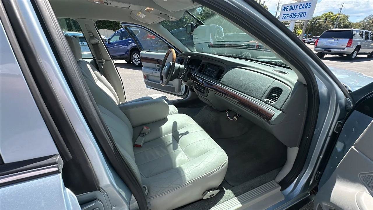 Used 2003 Mercury Grand Marquis LSE RWD image 32