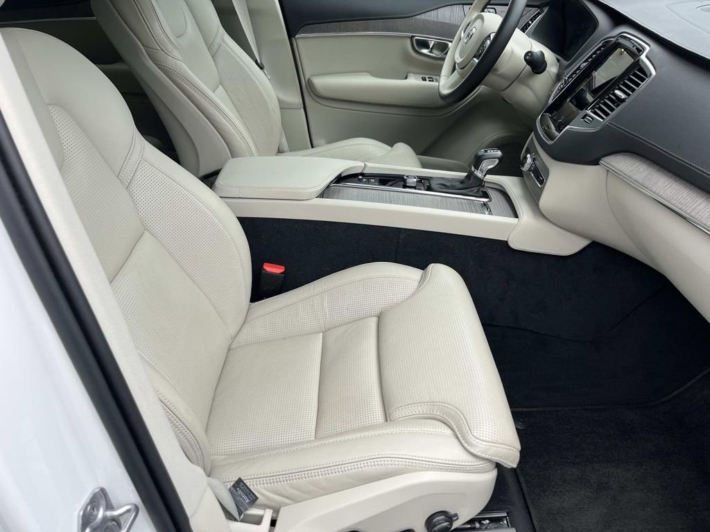 Used 2022 Volvo XC90 T6 Inscription AWD/4WD image 24