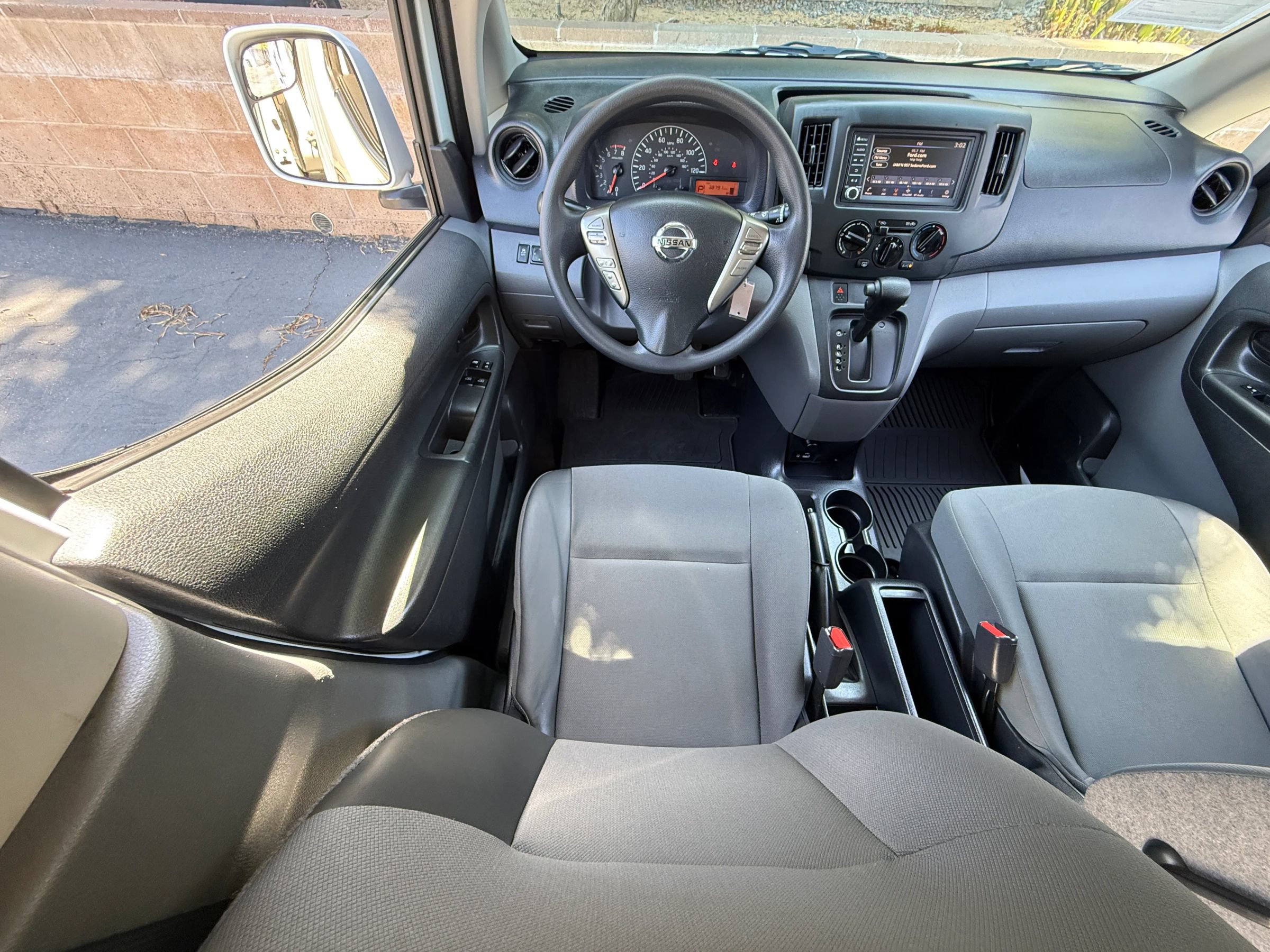Used 2020 Nissan NV200 SV w/ Back Door Glass Package FWD image 17