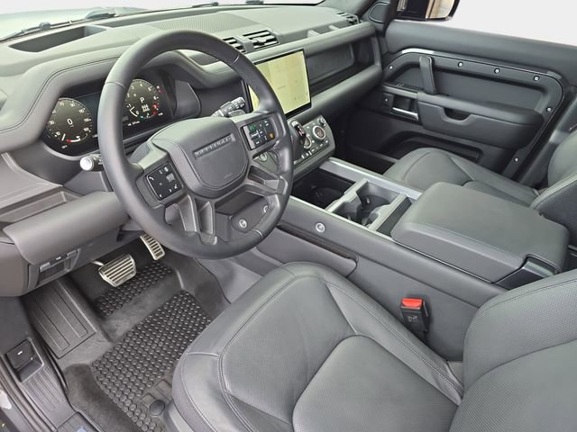 Used 2025 Land Rover Defender 130 V8 image 19