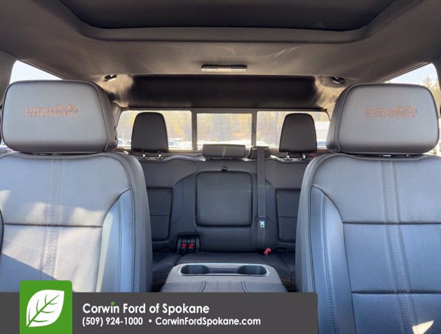 Used 2024 Chevrolet Silverado 2500 High Country w/ High Country Premium Package AWD/4WD image 38