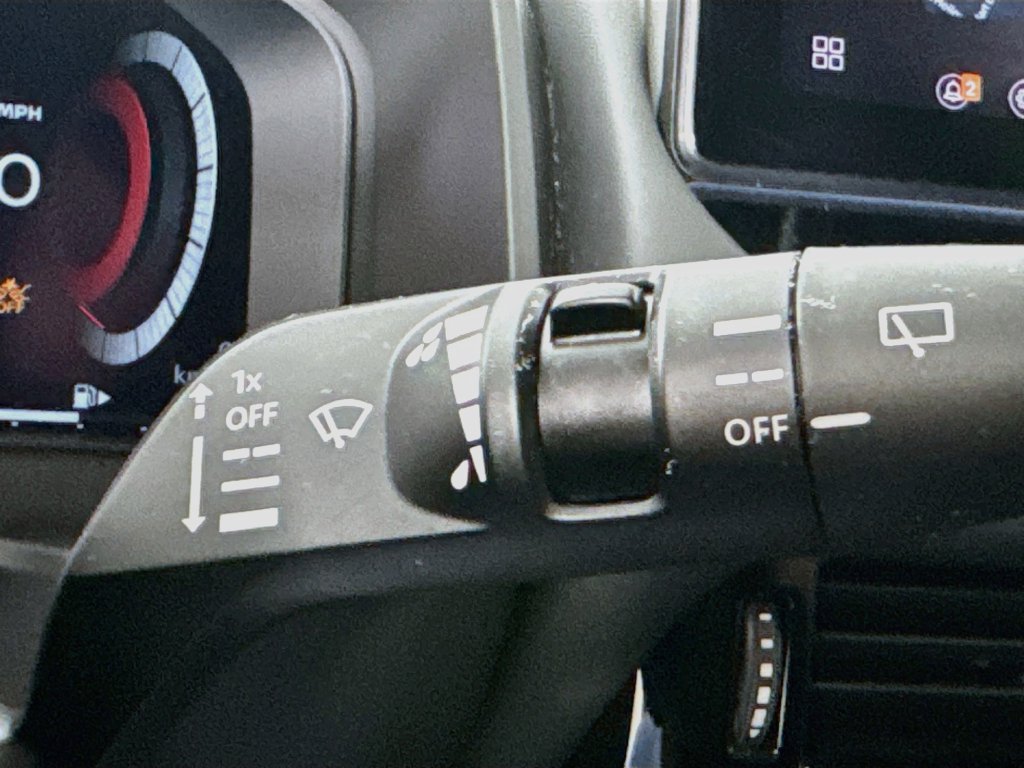 Used 2024 Nissan Rogue Platinum w/ Platinum Premium Package FWD image 13