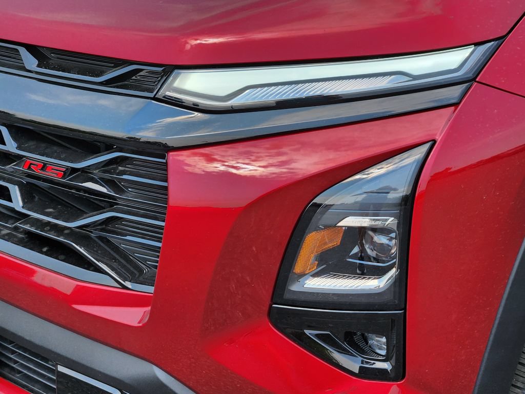 New 2027 Chevrolet Equinox RS w/ Safety and Technology Package AWD/4WD image 4