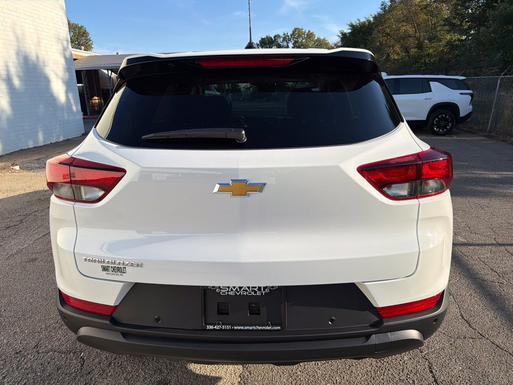 New 2026 Chevrolet TrailBlazer LS w/ LS Convenience Package FWD image 3