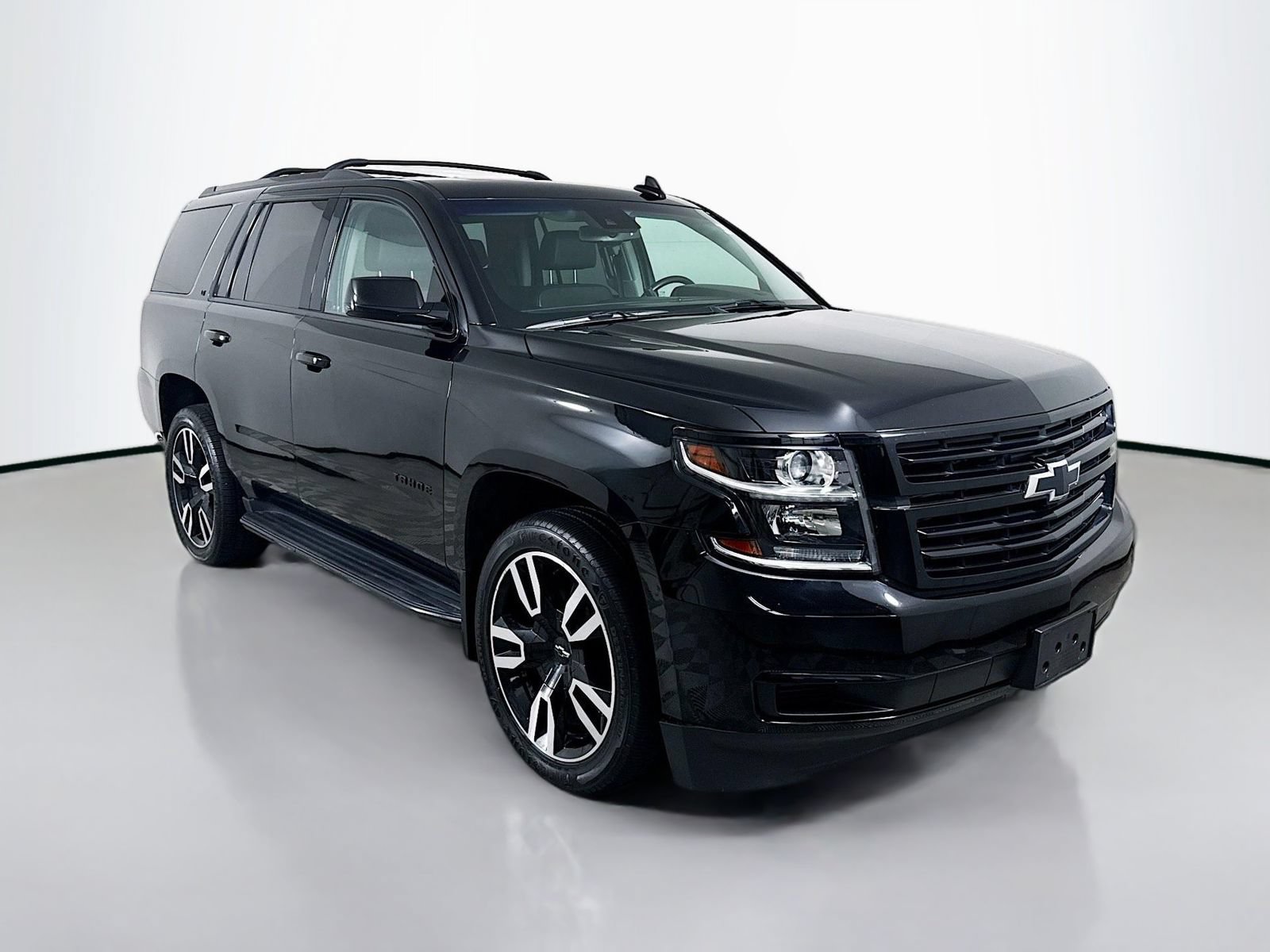 Used 2020 Chevrolet Tahoe LT w/ RST Edition AWD/4WD image 7