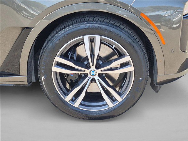 Certified 2024 BMW X7 xDrive40i w/ M Sport Package AWD/4WD image 27