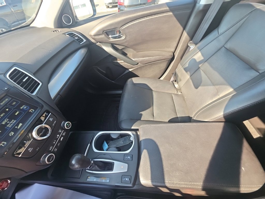 Used 2018 Acura RDX w/ Technology Package AWD/4WD image 24