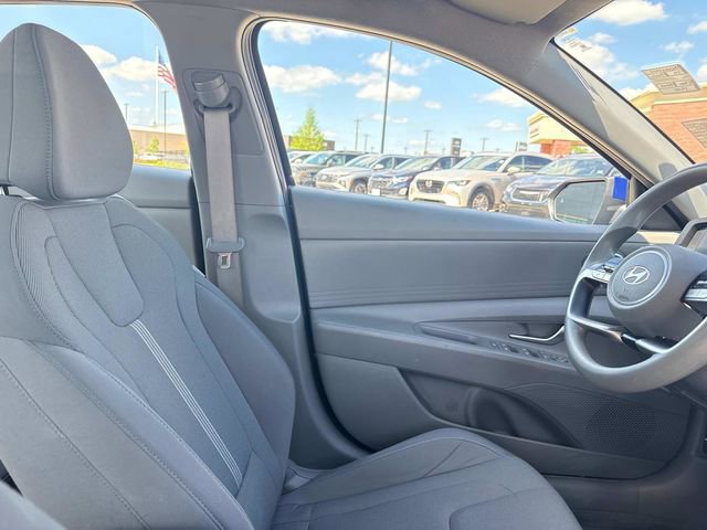 Used 2024 Hyundai Elantra SE image 15