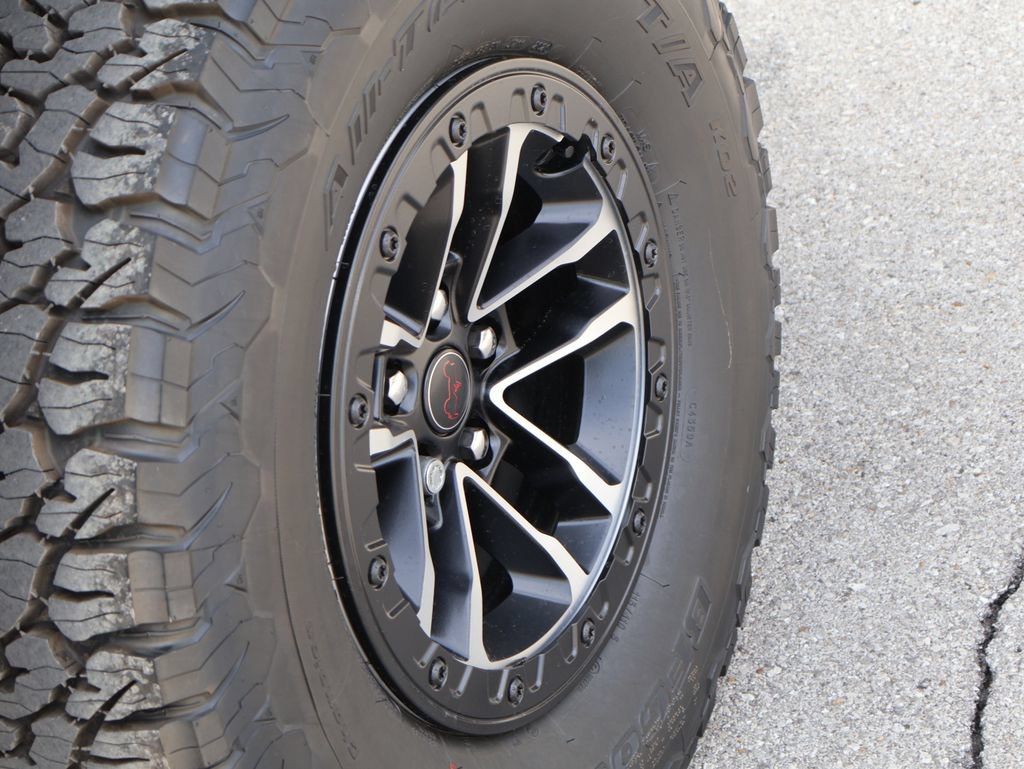 New 2026 Jeep Wrangler Unlimited Rubicon w/ Xtreme 35 Tire Package AWD/4WD image 39