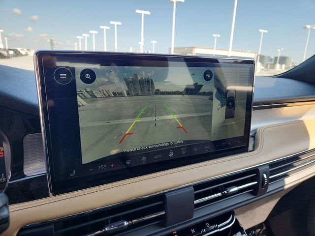 Used 2023 Lincoln Corsair Reserve w/ Equipment Group 201A image 17