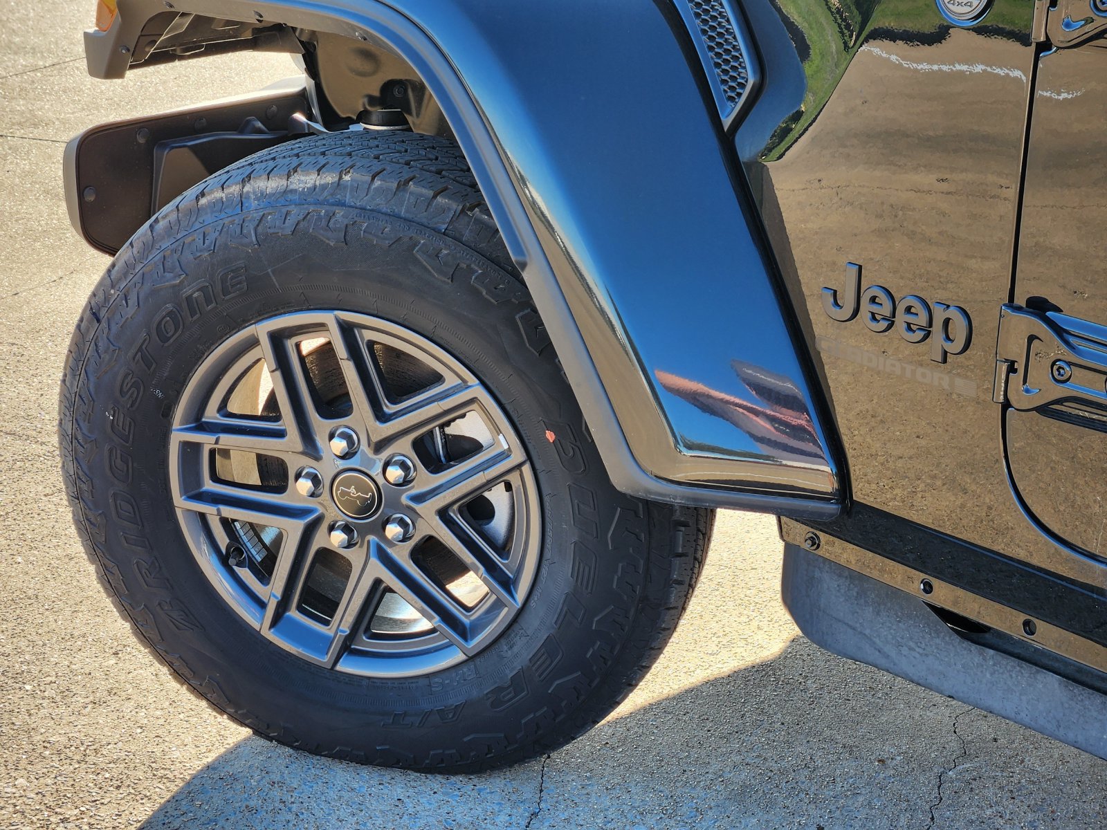New 2026 Jeep Gladiator Sport AWD/4WD image 17