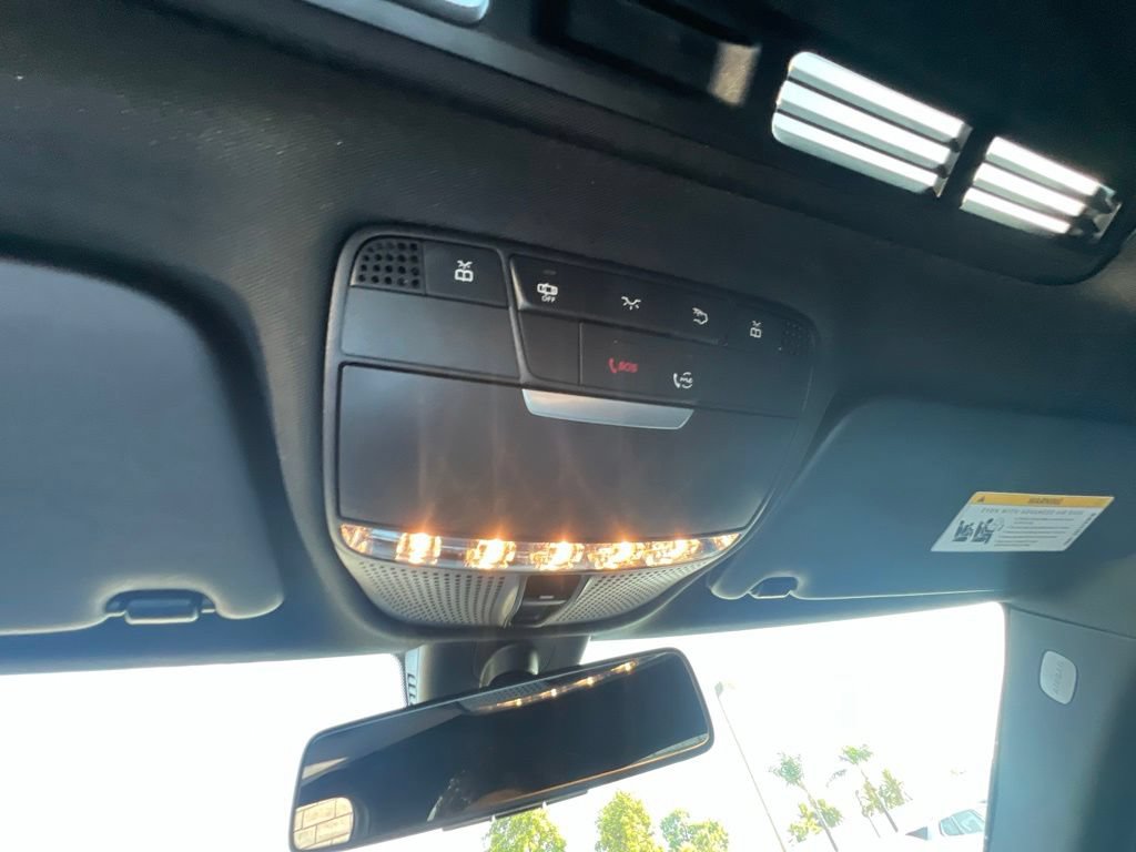 Used 2019 Mercedes-Benz C 300 Sedan image 13