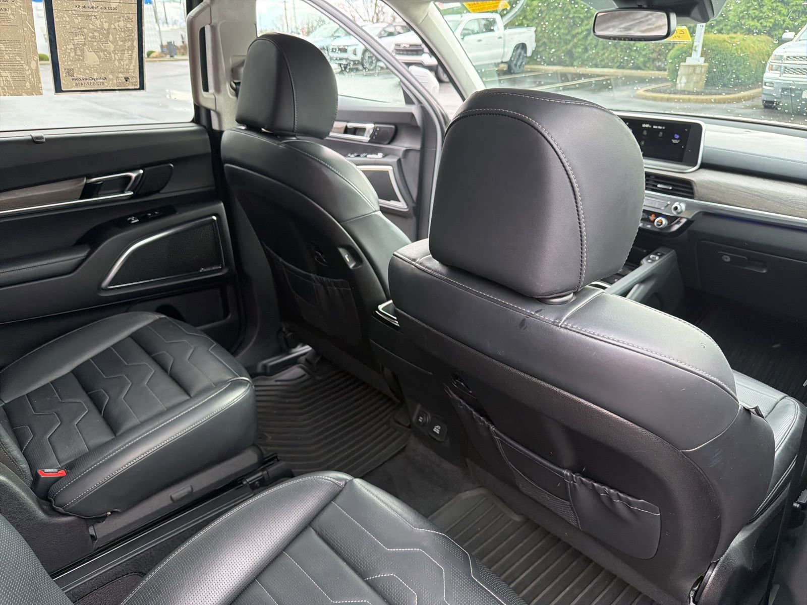 Used 2022 Kia Telluride SX w/ SX Prestige Package image 31