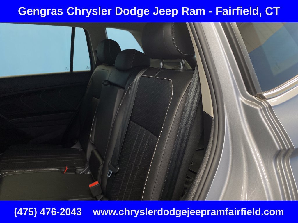Used 2023 Volkswagen Tiguan SE AWD/4WD image 25