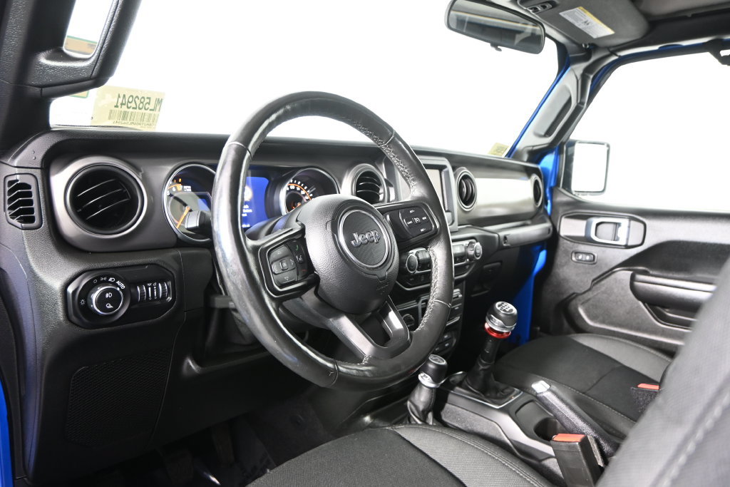 Used 2021 Jeep Gladiator Sport AWD/4WD image 22