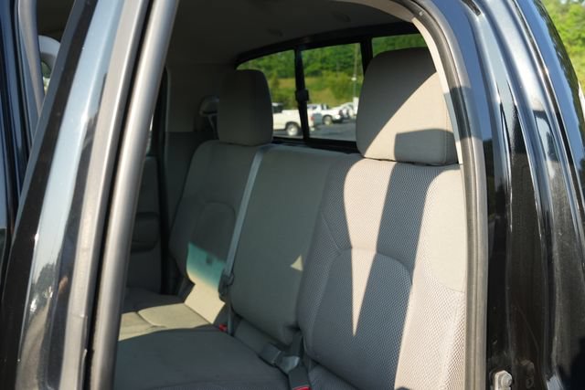 Used 2018 Nissan Frontier SV w/ Value Truck Package RWD image 15