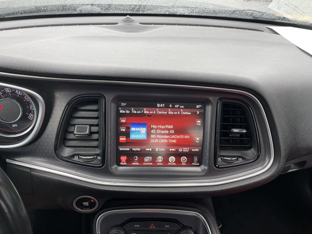Used 2015 Dodge Challenger R/T Plus RWD image 18