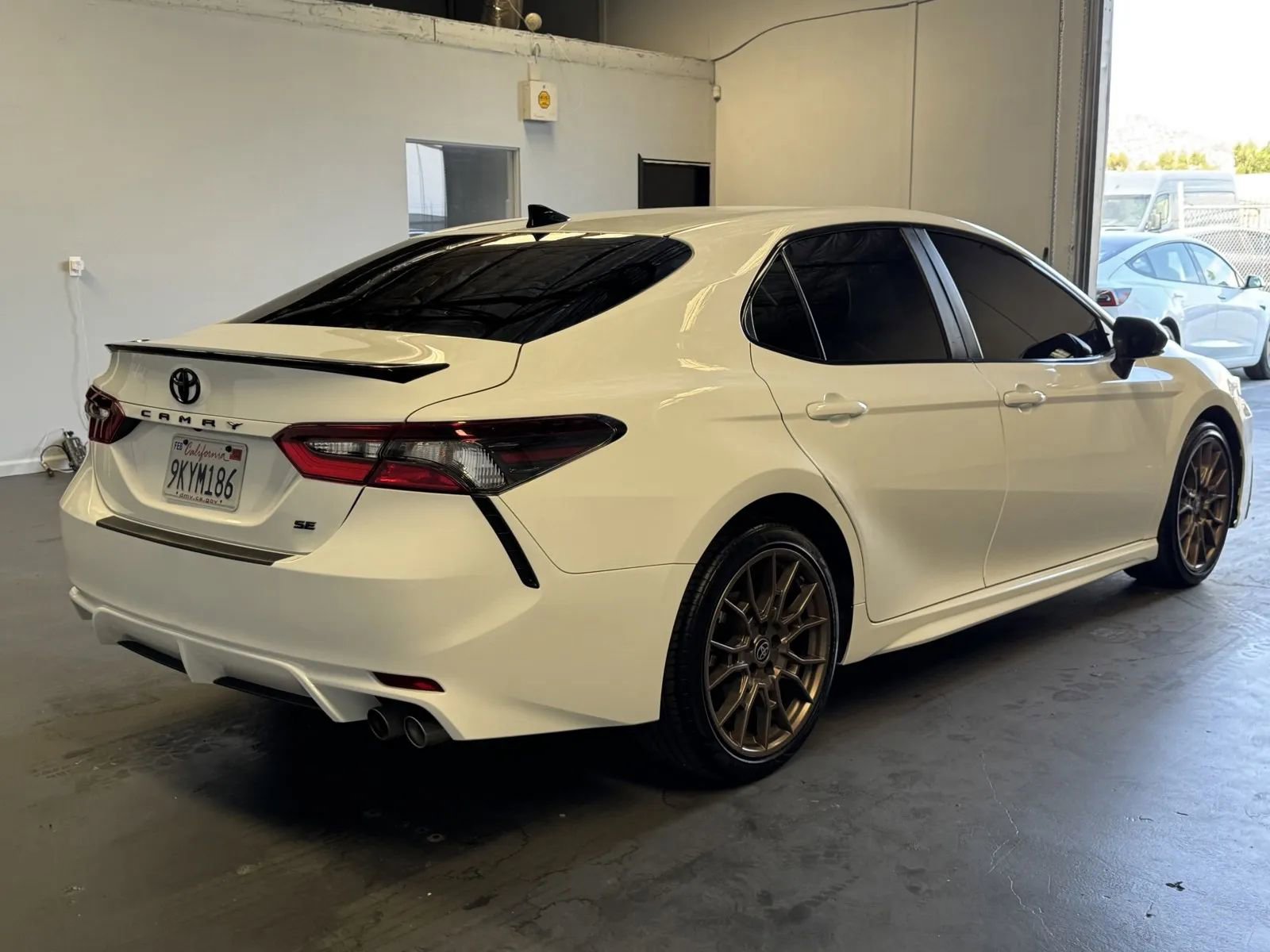 Used 2024 Toyota Camry SE image 4