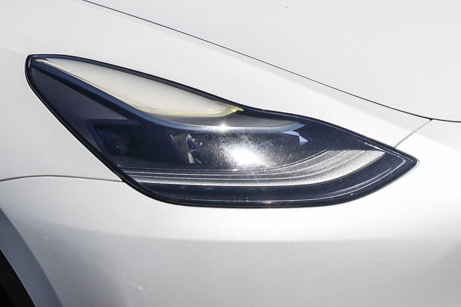 Used 2021 Tesla Model Y Performance AWD/4WD image 4