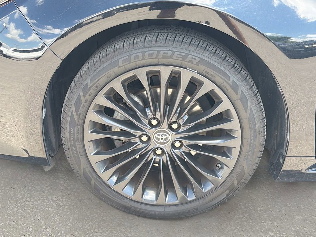 Used 2016 Toyota Avalon Touring FWD image 42