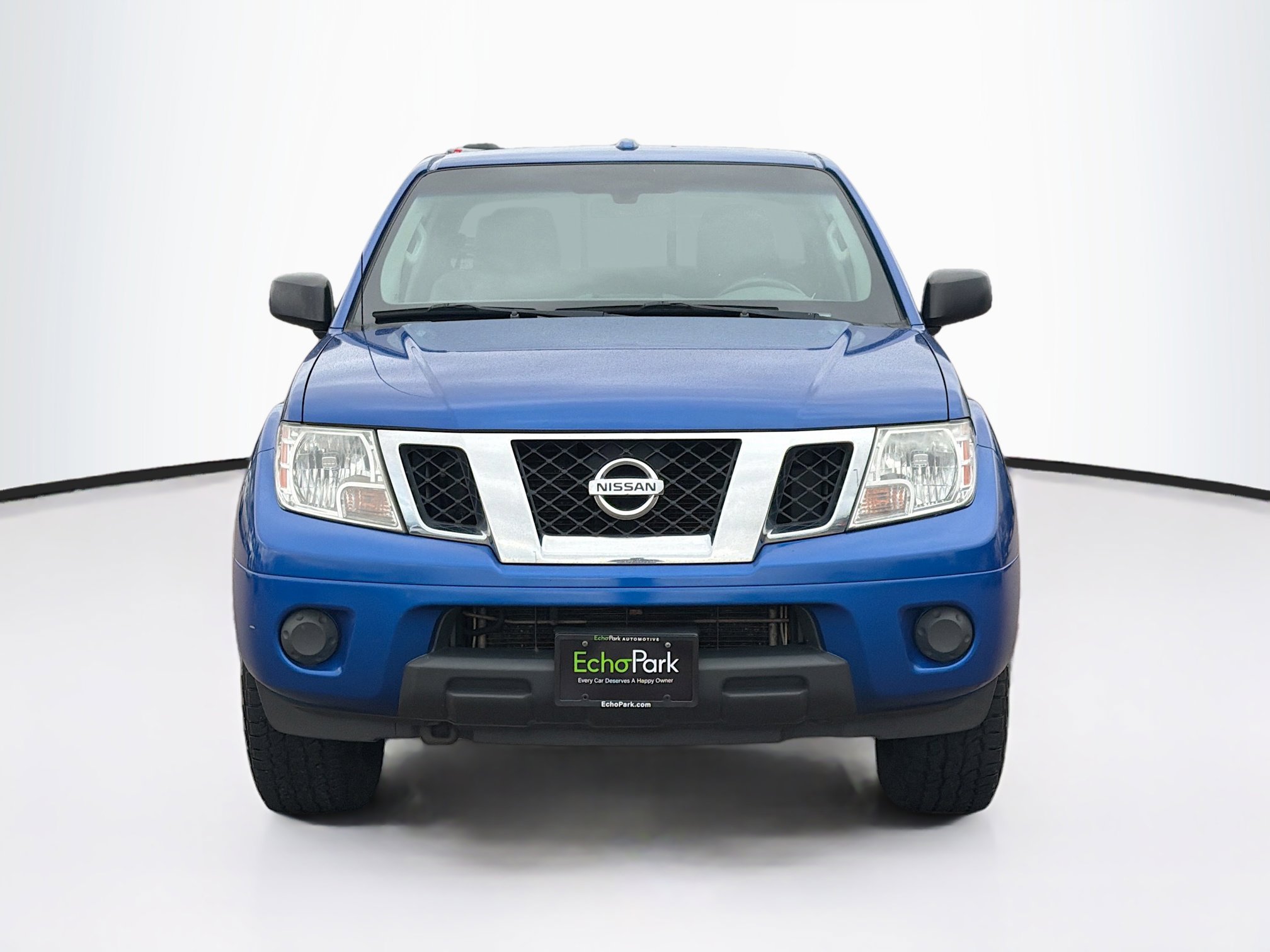 Used 2015 Nissan Frontier SV AWD/4WD image 2