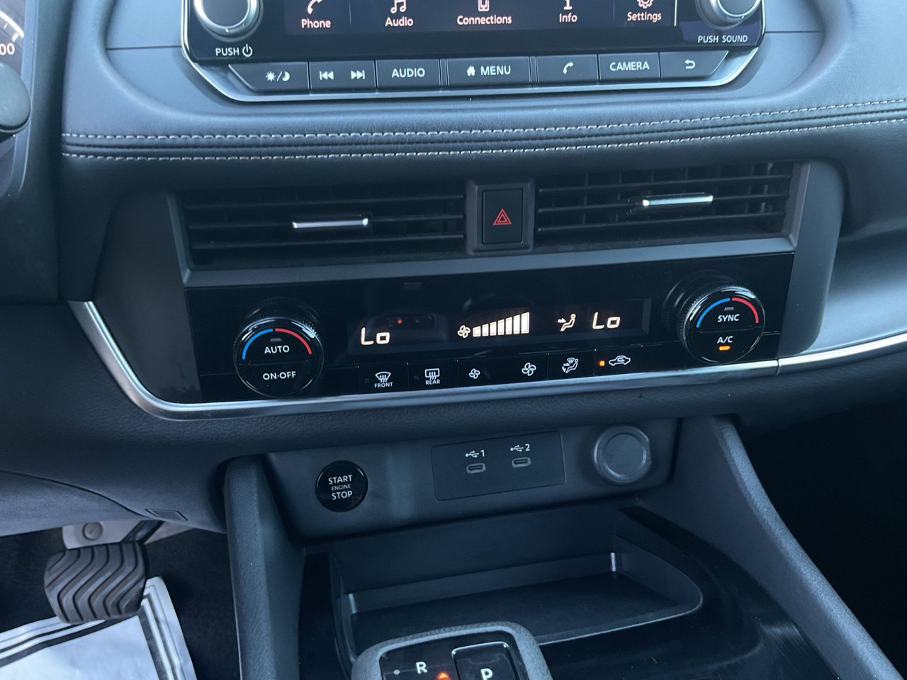 Used 2025 Nissan Rogue SV FWD image 27