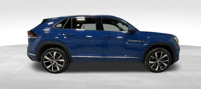 Used 2025 Volkswagen Atlas Cross Sport SEL Premium R-Line image 11