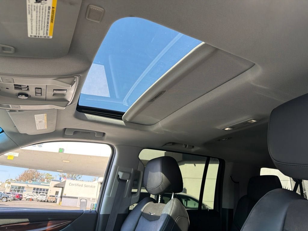 Used 2015 Cadillac Escalade ESV Luxury RWD image 13