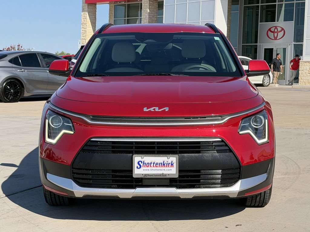 Used 2024 Kia Niro EX FWD image 7