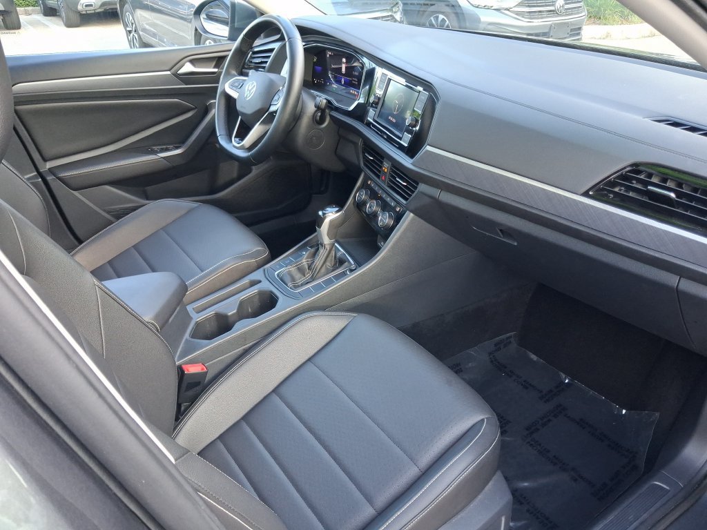 Used 2023 Volkswagen Jetta SE FWD image 20