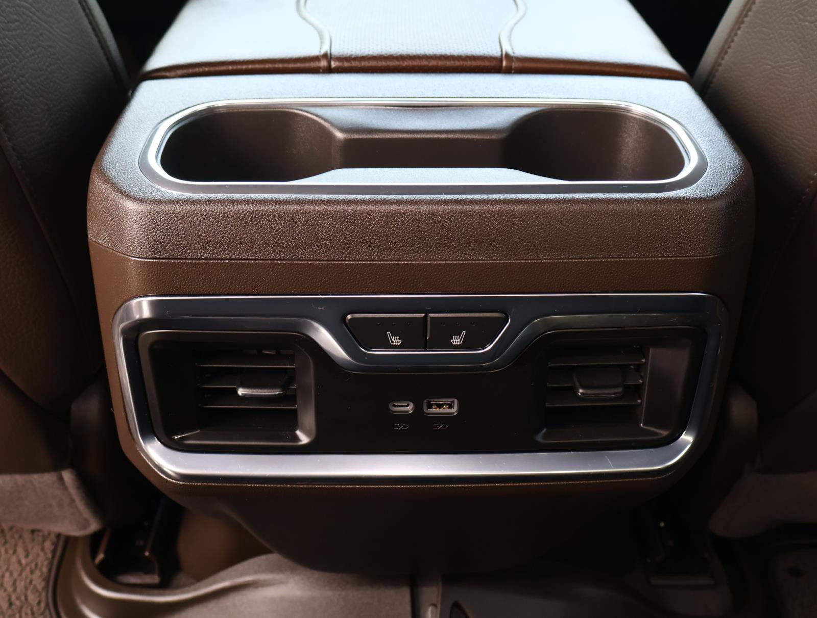 Used 2024 GMC Sierra 1500 Denali w/ Technology Package image 14