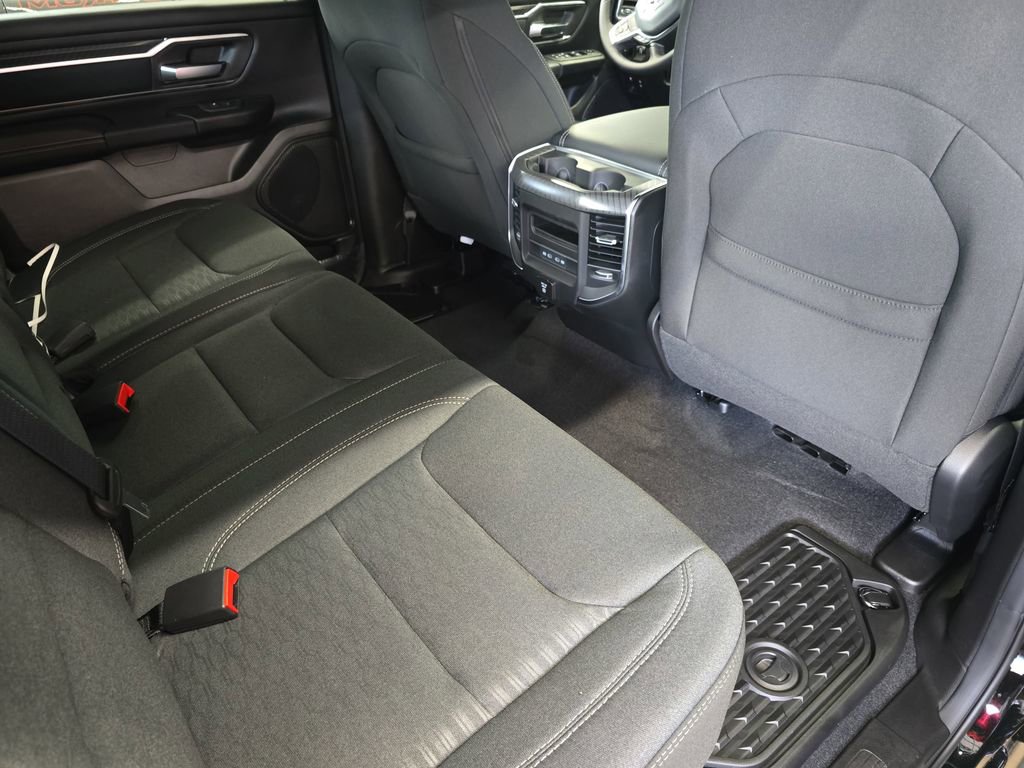 New 2026 RAM 1500 4x4 Crew Cab image 12