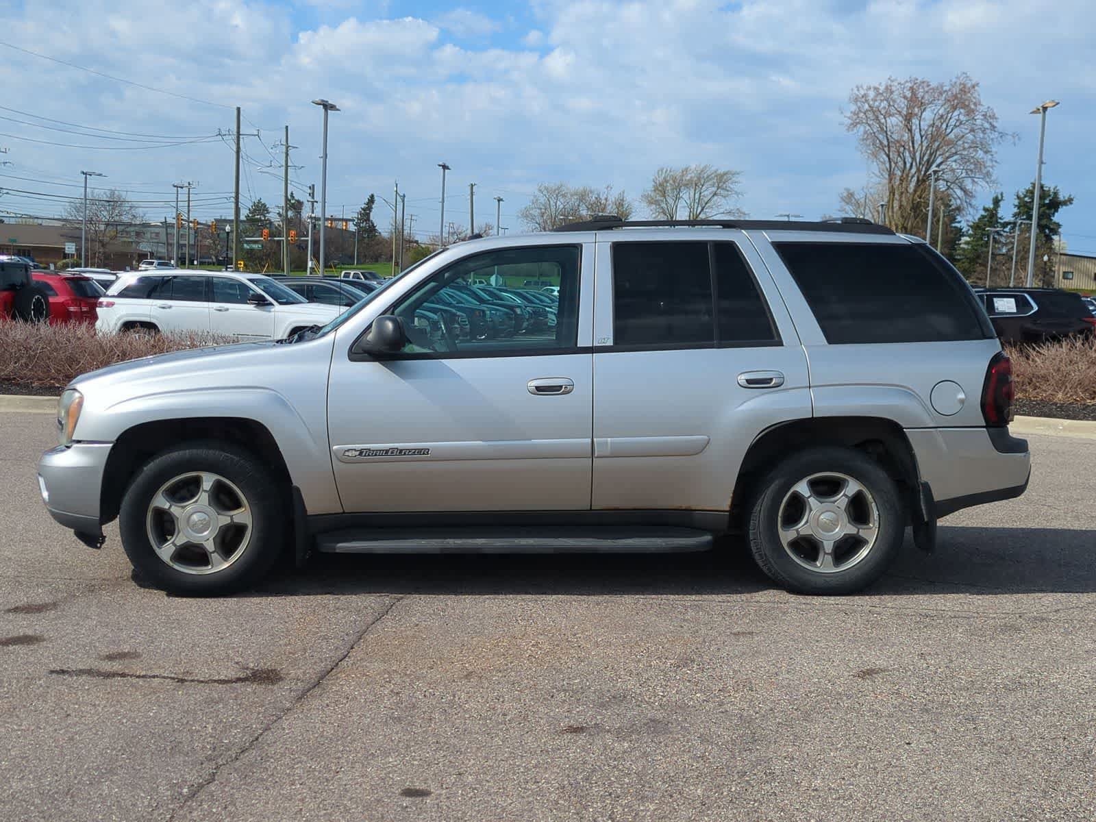 Used 2004 Chevrolet TrailBlazer LT w/ LT Preferred Equipment Group AWD/4WD image 5