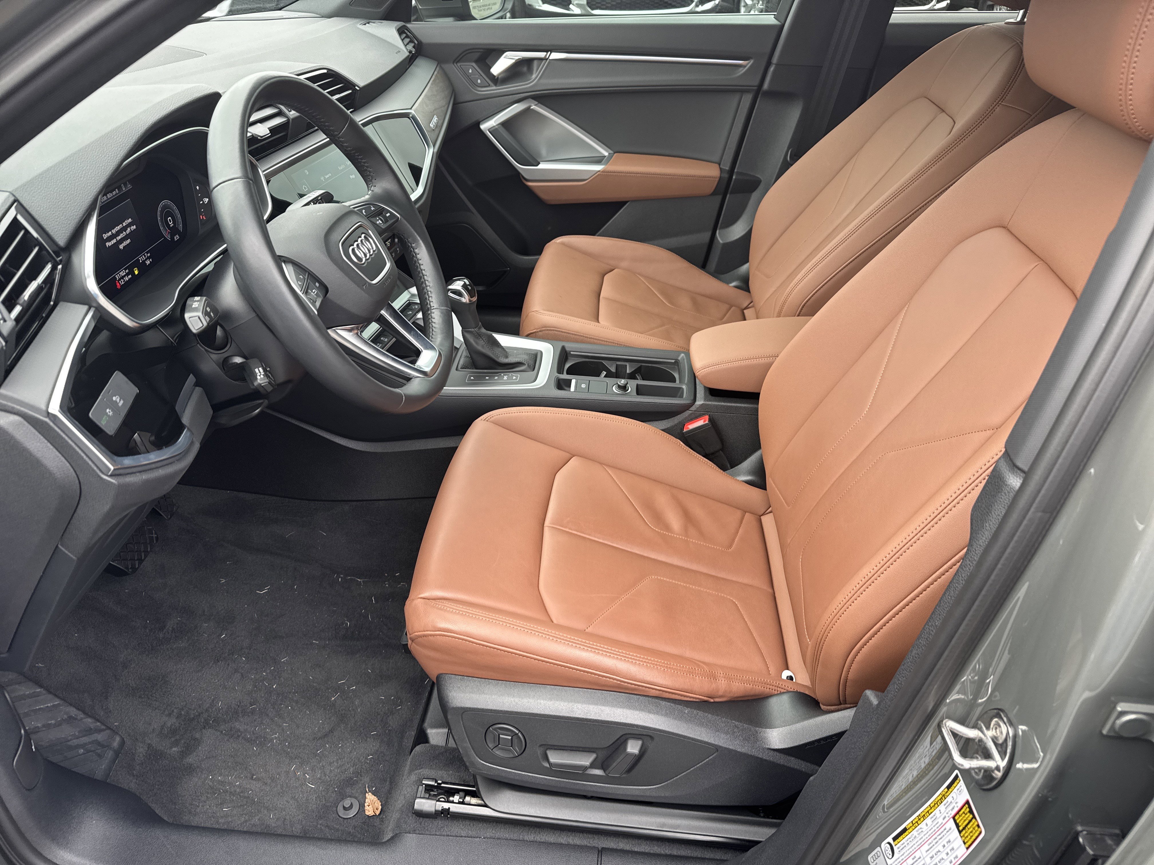 Used 2020 Audi Q3 2.0T Prestige image 11