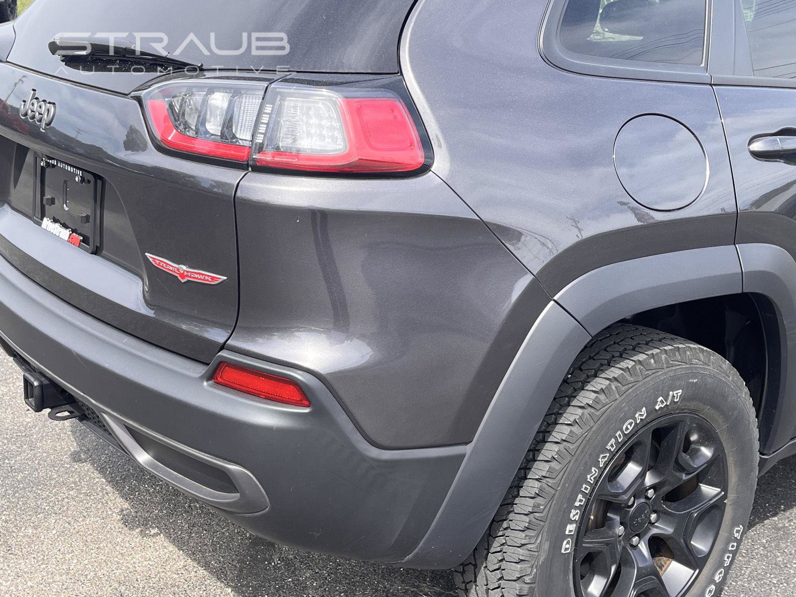 Used 2022 Jeep Cherokee Trailhawk w/ Trailer Tow Group AWD/4WD image 8